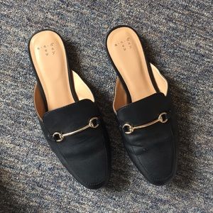 Mules flats; Loafer